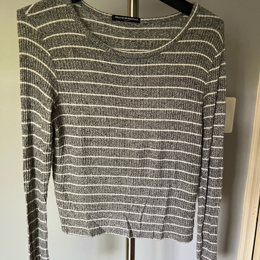 Brandy Melville long sleeve top, gray and white, one size